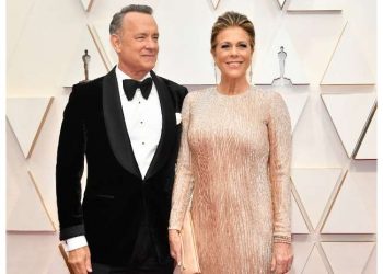 Hollywood SuperStar Tom Hanks and Rita Wilson share First Photo After Coronavirus