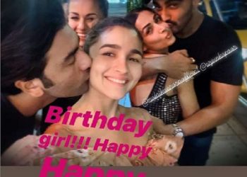 This photo of Ranbir-Alia and Malaika-Arjun is being viral