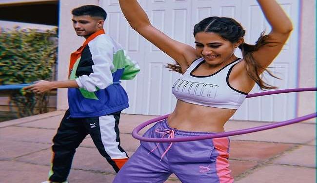 Sara Ali Khan doing hula hoop during lockdown
