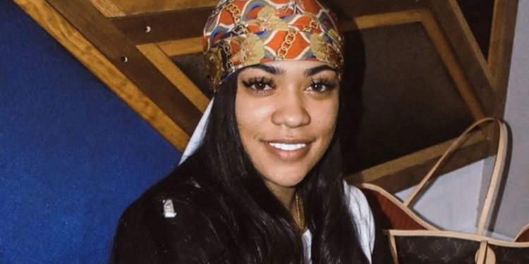 How Tiana Parker Kimbrough Transitioned Into A Social Media Influencer