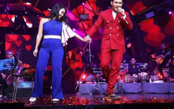 Neha Kakkar wants to hold Aditya Narayan’s hand after lockdown