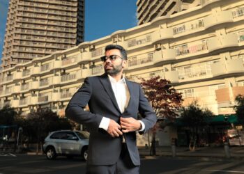 Anique Hashmani : Programing Blocks, Encrypting Change