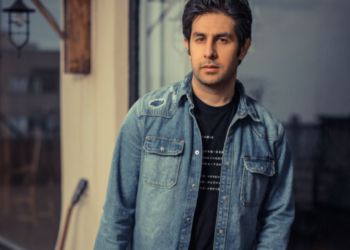 Problems of writing songs and creating melodies and speech with Erfun Khoshdel, Iranian musician and singer in this very important field to have a popular music