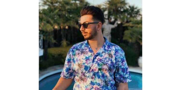 Meet Kevin Sacchi, a digital entrepreneur and musician with the goal of becoming successful and turning his identity into a brand.