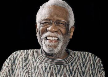 USF Alum Bill Russell, civil rights activist and 11-time NBA champion, dies at 88