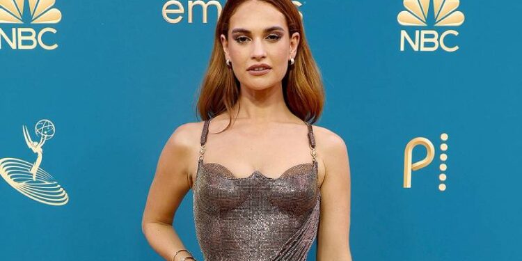At the Emmys, Lily James wears the most amazing Versace chainmail gown