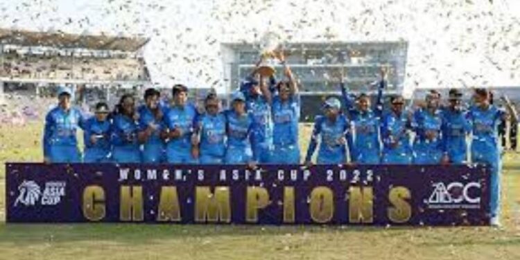 Akshay Kumar, Anushka Sharma, and Shah Rukh Khan React to the BCCI’s Equal Pay Announcement