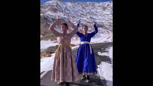 In Ladakh, women dance to Ghodey Pe Sawaar by Qala while the stunning mountains serve as their backdrop. Watch