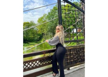 Who is Elvisa Dedic? Model dubbed Bosnian Kim Kardashian