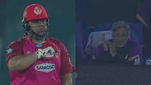 Azam Khan made an incredible gesture for his father and the opposing team’s coach, Moin Khan, during his 97-run PSL knock