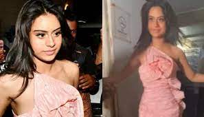 Nysa, Ajay-daughter, Kajol’s is brutally teased for having trouble walking in her high heels
