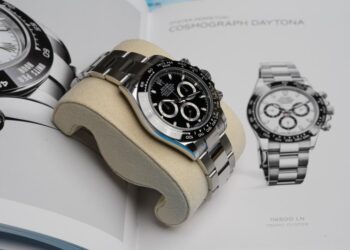 Top 5 Luxury Watches to Gift Your Man