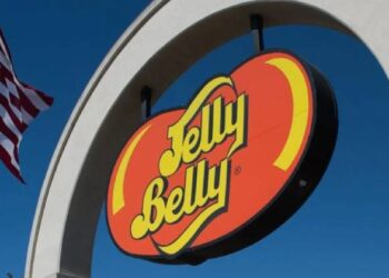 A Chicago-based candy company is planning to buy Jelly Belly