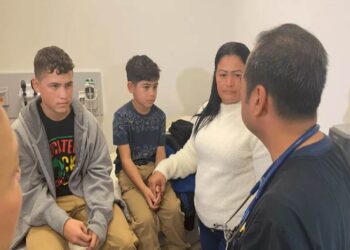 Community organizations in Chicago collaborate to offer medical treatment to migrants