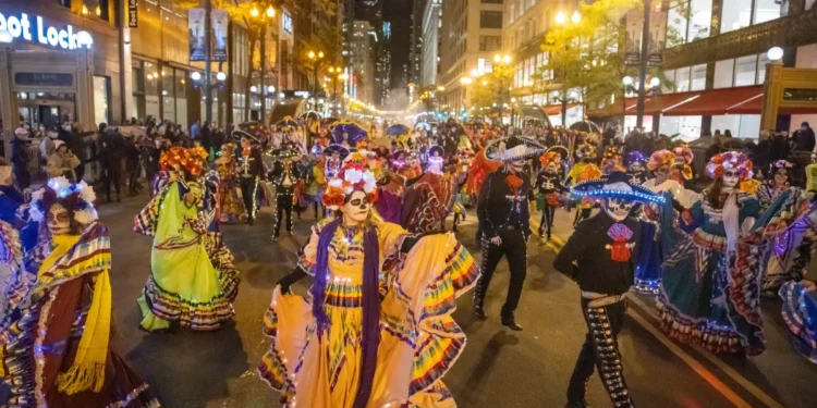 Spooky Chicago Weekend Ahead: 34 Events to Check Out, Including Arts in the Dark Parade, Vintage Fest, Pup Crawl, and More