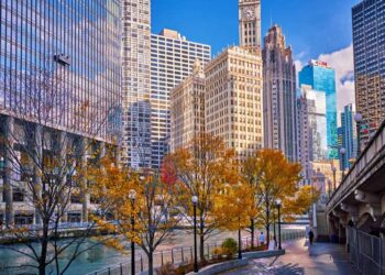 Significant temperature change in the Chicago region after an unusually warm week