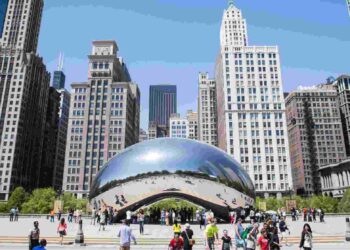 The Chicago area is in for a big change in temperatures following an unseasonably warm week
