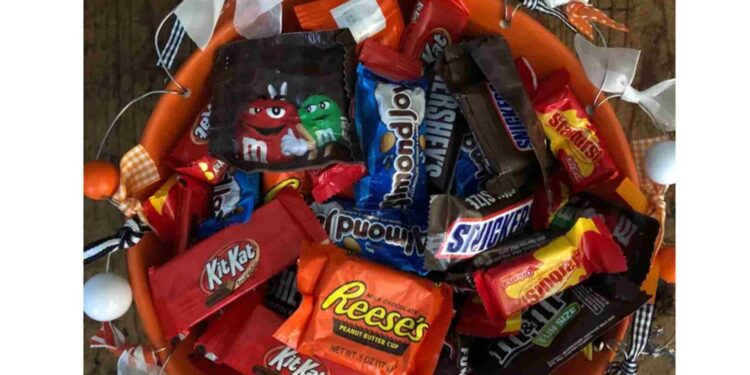 Here are some ideas for what to do with Halloween leftover Candy’s