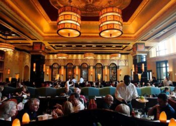 Grand Lux Café in Chicago: is it still open? Everything to know about the closing of the popular restaurant
