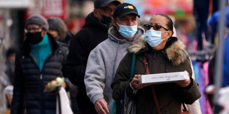As respiratory diseases spread, several Chicago-area health systems have reinstated mask regulations