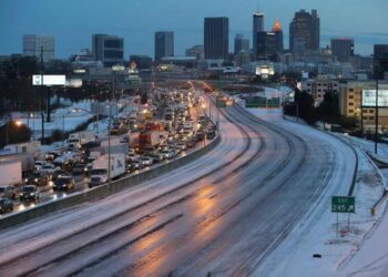 This is a possible depiction of the weekend storm system that is headed towards Chicago