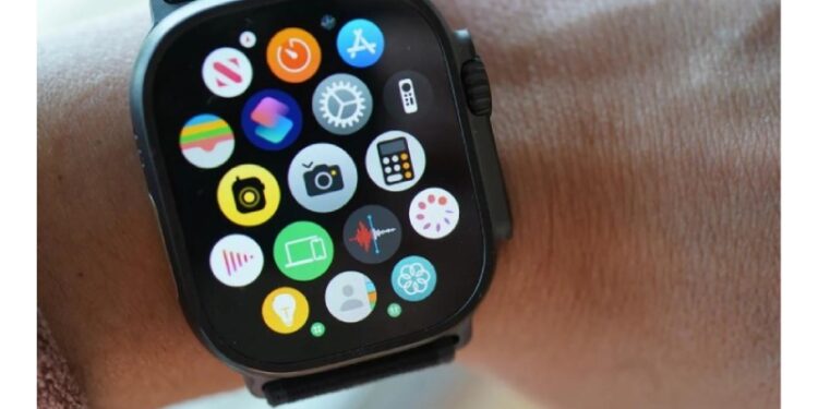 Apple Releases watchOS 11.2 for Apple Watch Users with Updated Camera Remote App